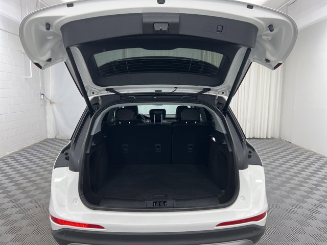 Used 2022 Lincoln Corsair AWD w/ Premium Package image 8