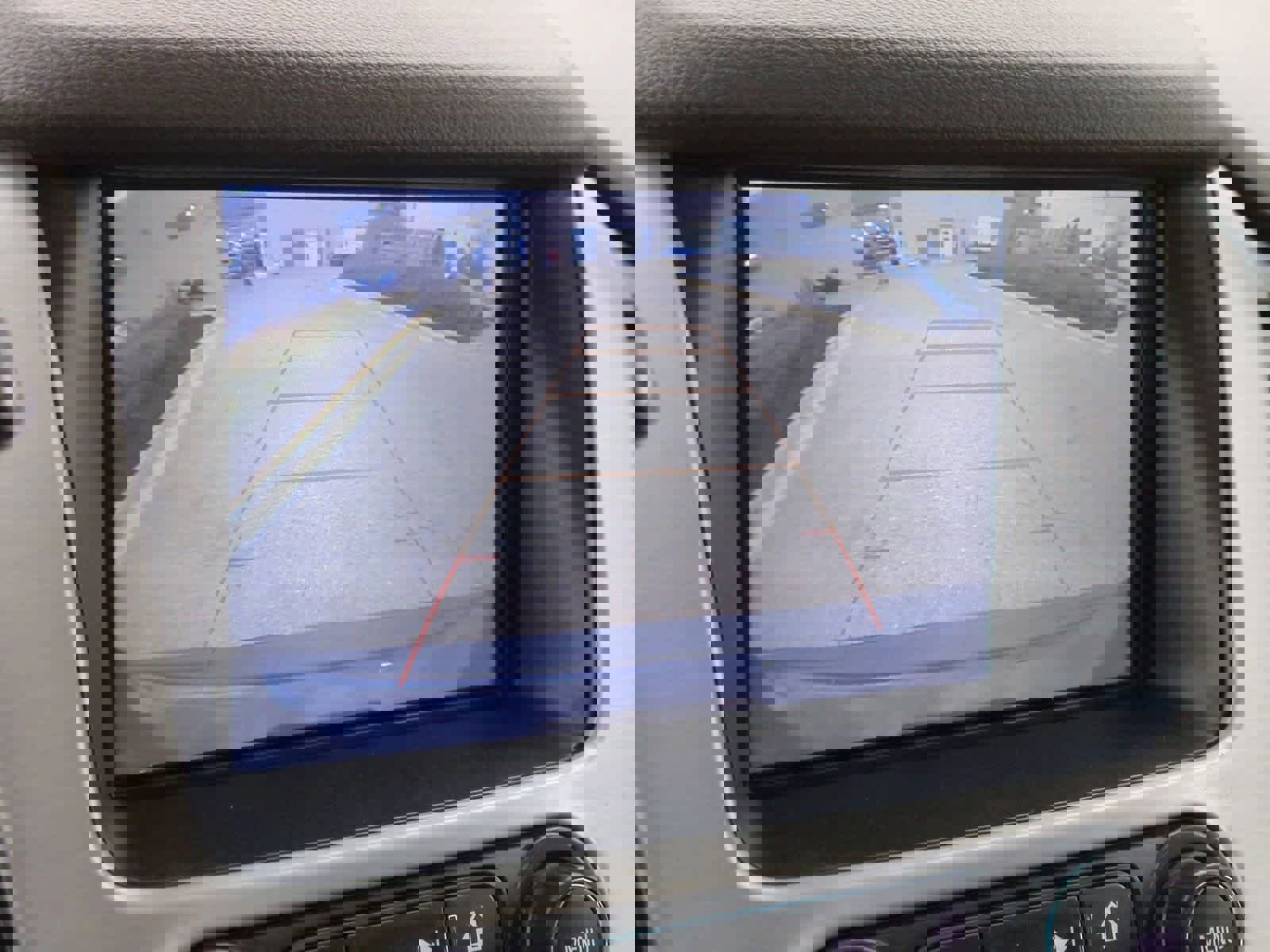 Used 2020 GMC Yukon XL SLT w/ Open Road Package image 32