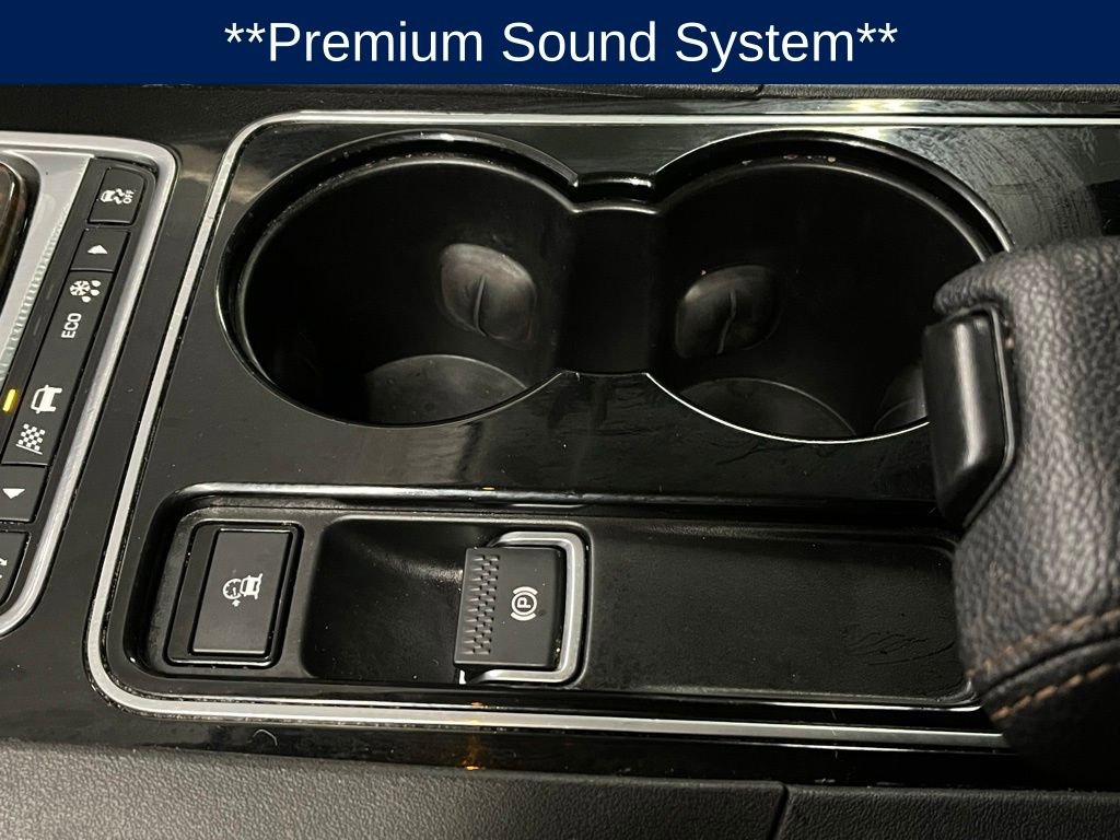 Used 2017 Jaguar F-PACE Prestige image 12