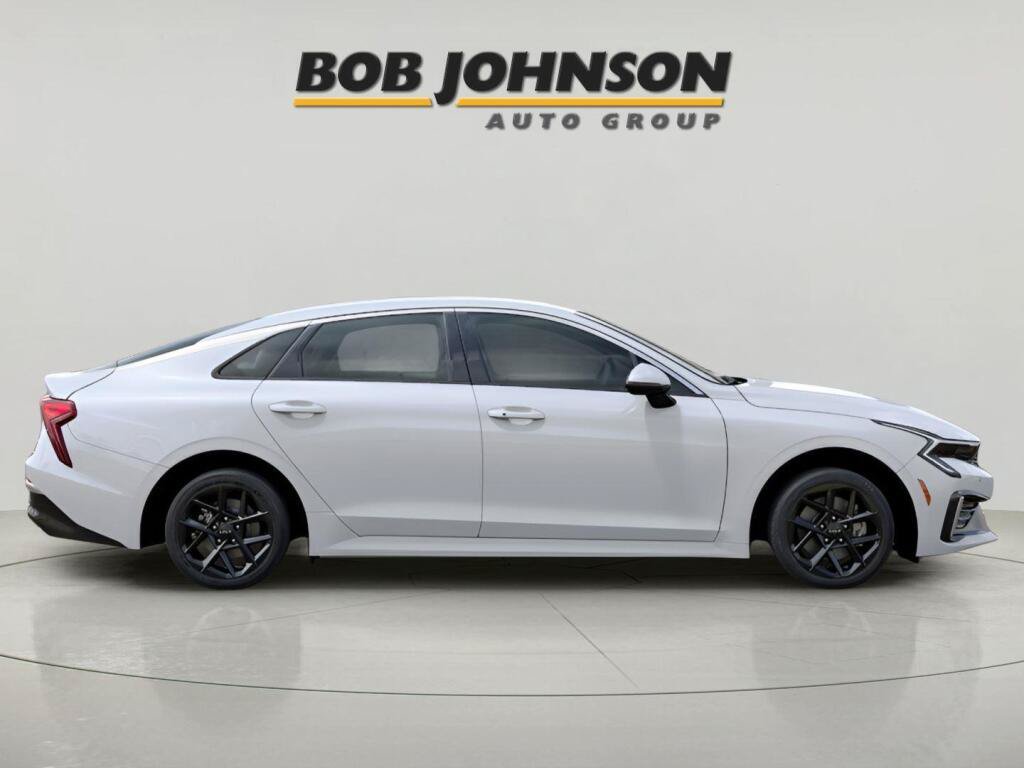New 2026 Kia K5 LXS FWD image 7