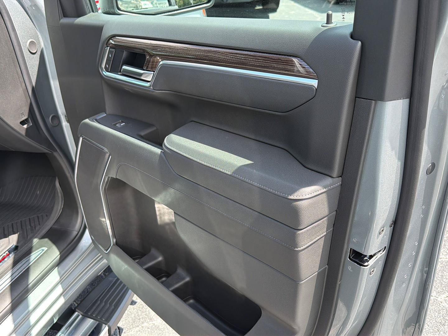 New 2026 Chevrolet Silverado 1500 LT AWD/4WD image 15