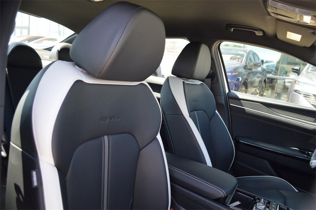 Used 2025 Kia K5 GT-Line image 19