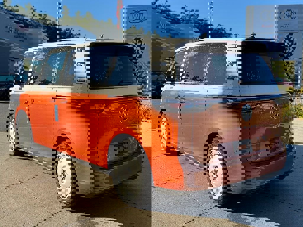 New 2025 Volkswagen ID. Buzz 1st Edition image 13
