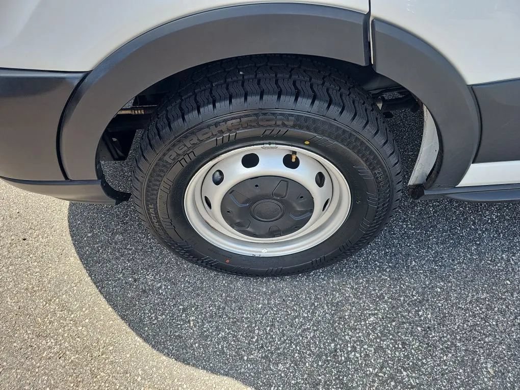 Used 2019 Ford Transit 150 XL RWD image 11