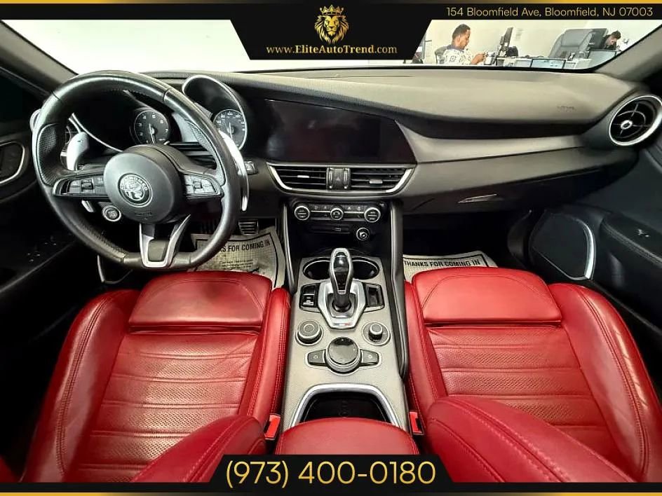 Used 2022 Alfa Romeo Giulia Veloce image 21
