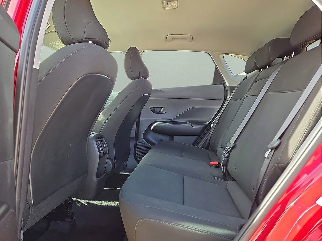 Used 2025 Hyundai Kona SEL image 14