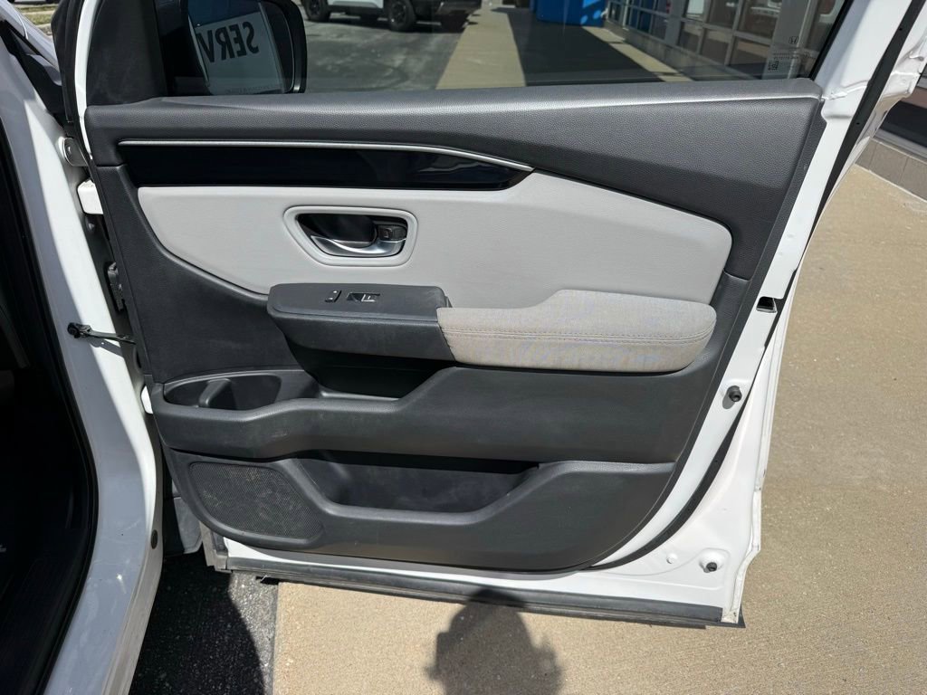 Used 2023 Honda Pilot LX image 46