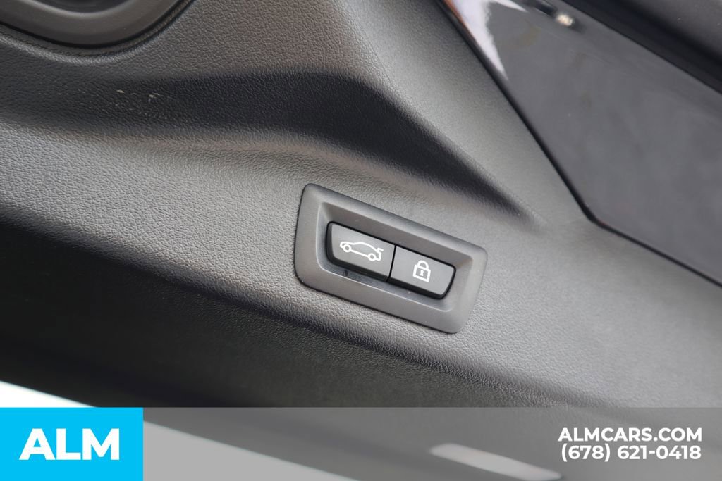 Used 2022 BMW X5 M50i image 22