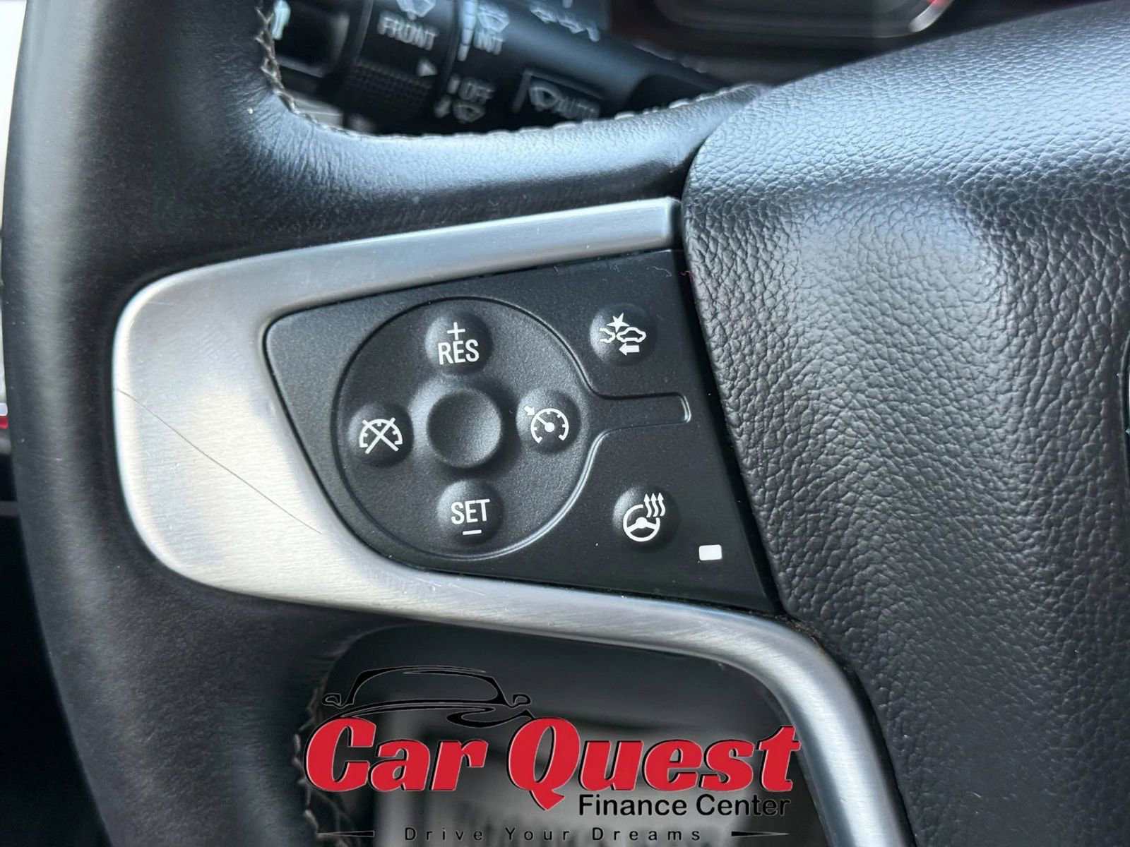 Used 2016 GMC Yukon XL SLT w/ Open Road Package AWD/4WD image 41