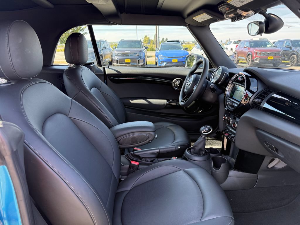 Used 2019 MINI Cooper Convertible FWD image 12