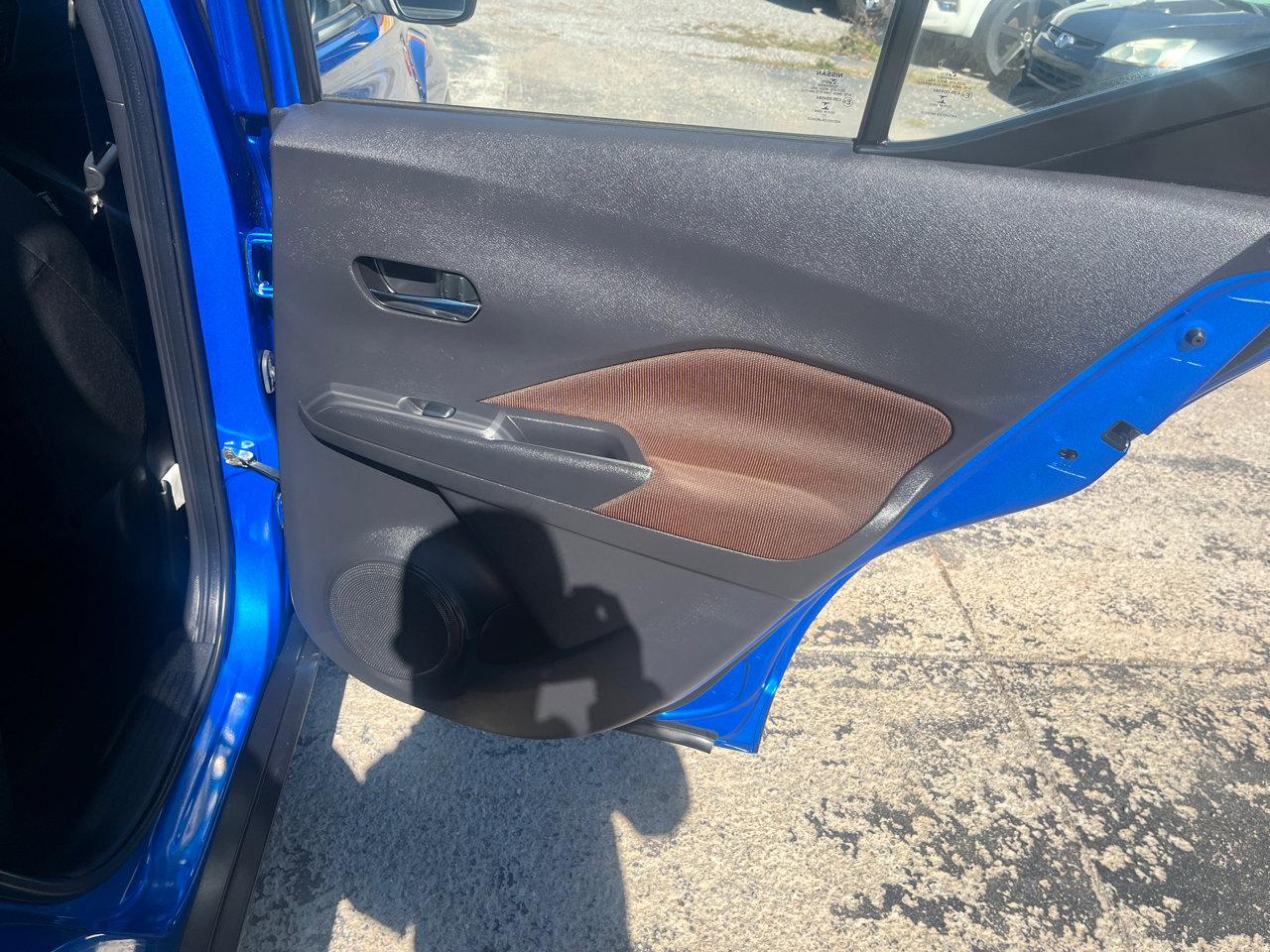 Used 2023 Nissan Kicks SR image 14