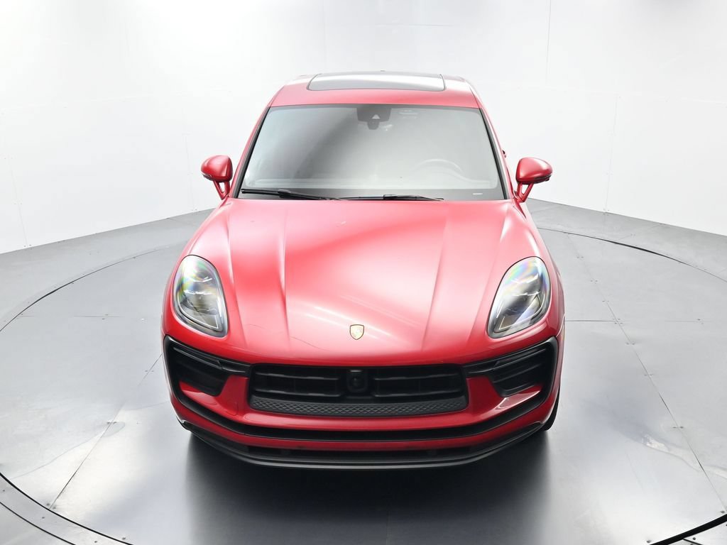 Certified 2025 Porsche Macan AWD/4WD image 44