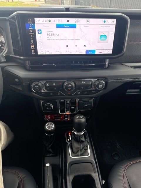 Used 2026 Jeep Wrangler Unlimited Rubicon AWD/4WD image 21