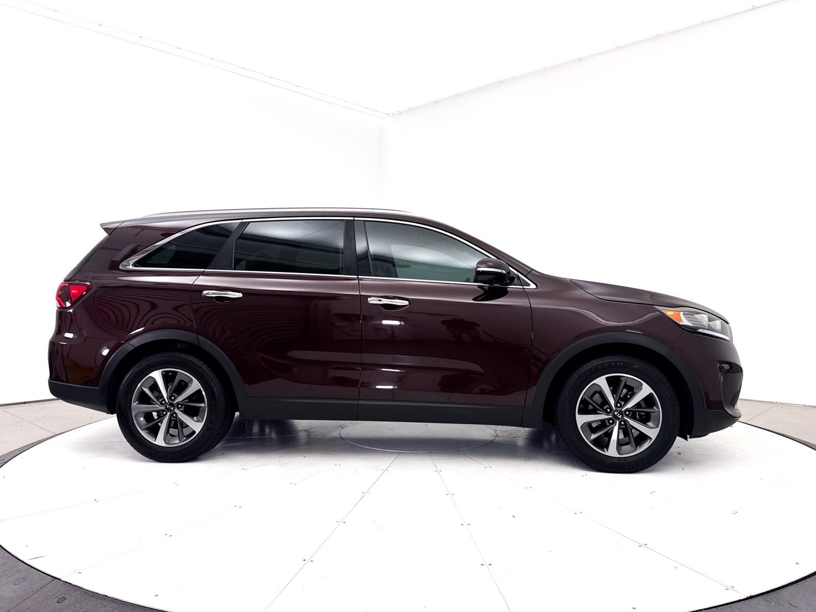 Used 2019 Kia Sorento EX w/ EX Premium Package FWD image 42