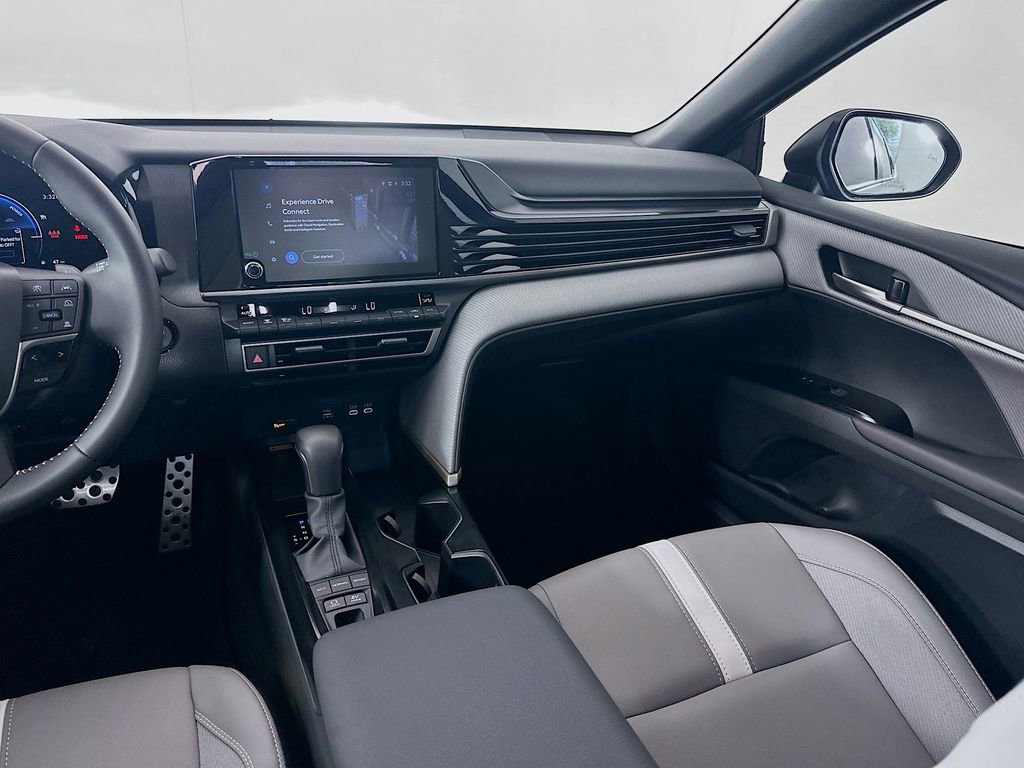 Used 2025 Toyota Camry SE w/ Convenience Package image 23