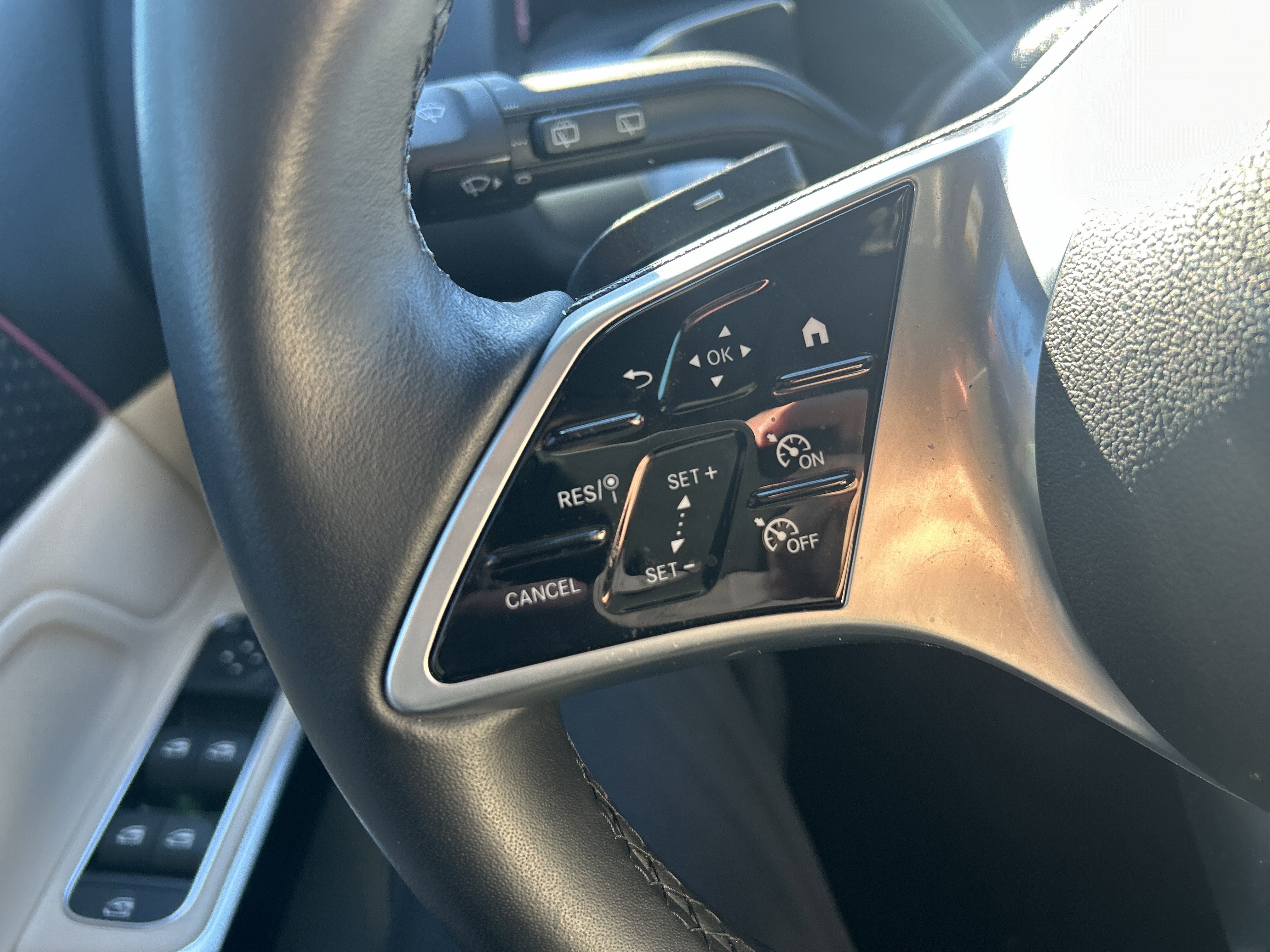 Used 2025 Mercedes-Benz GLB 250 image 19