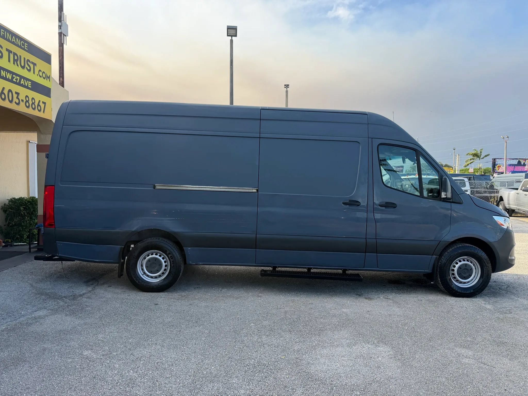 Used 2019 Mercedes-Benz Sprinter 170 image 8