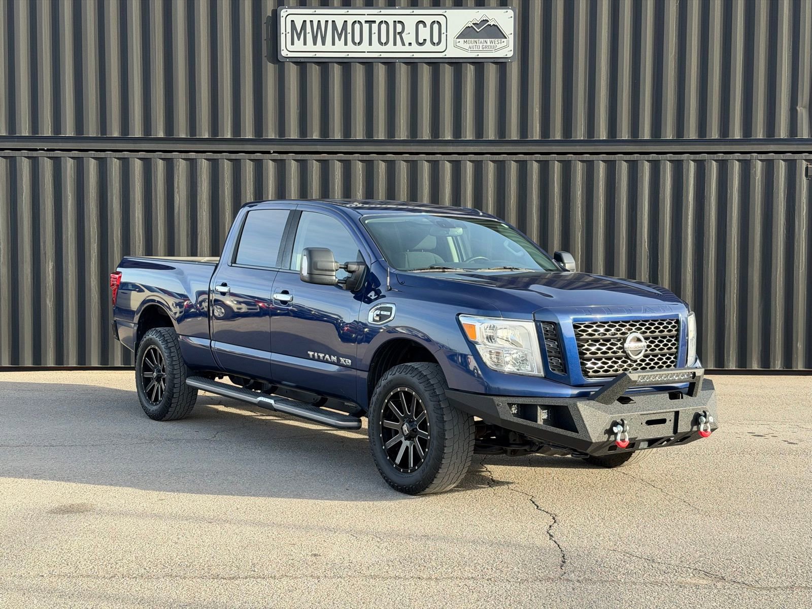 Used 2019 Nissan Titan SV w/ SV Convenience Package