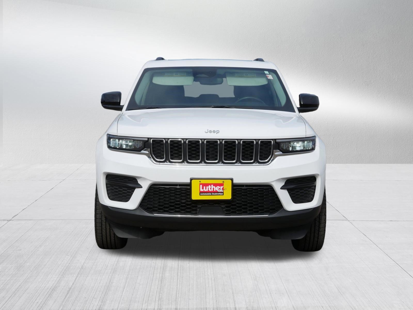 Used 2023 Jeep Grand Cherokee Laredo video 2