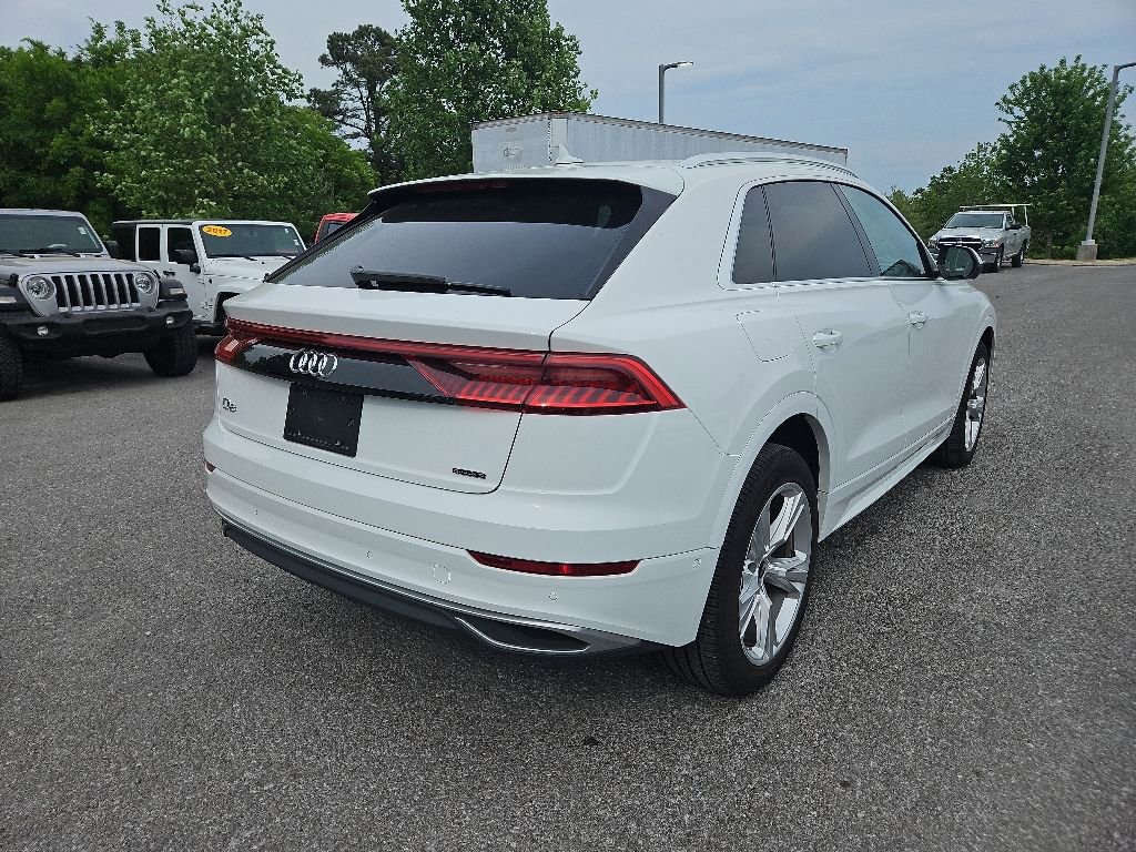 Used 2023 Audi Q8 Premium w/ Convenience Package AWD/4WD image 7