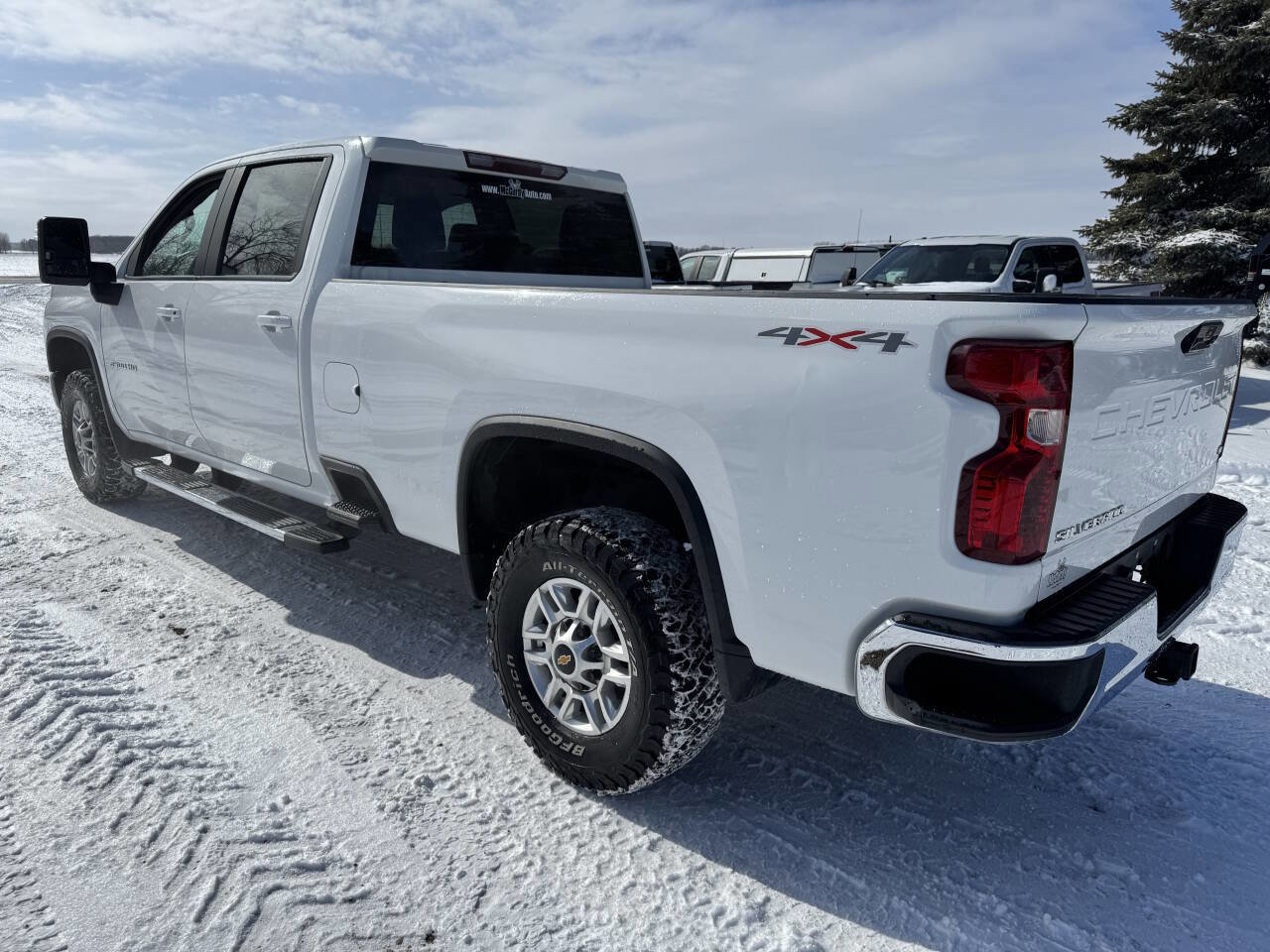 Used 2023 Chevrolet Silverado 2500 LT w/ Fleet Comfort Package image 6