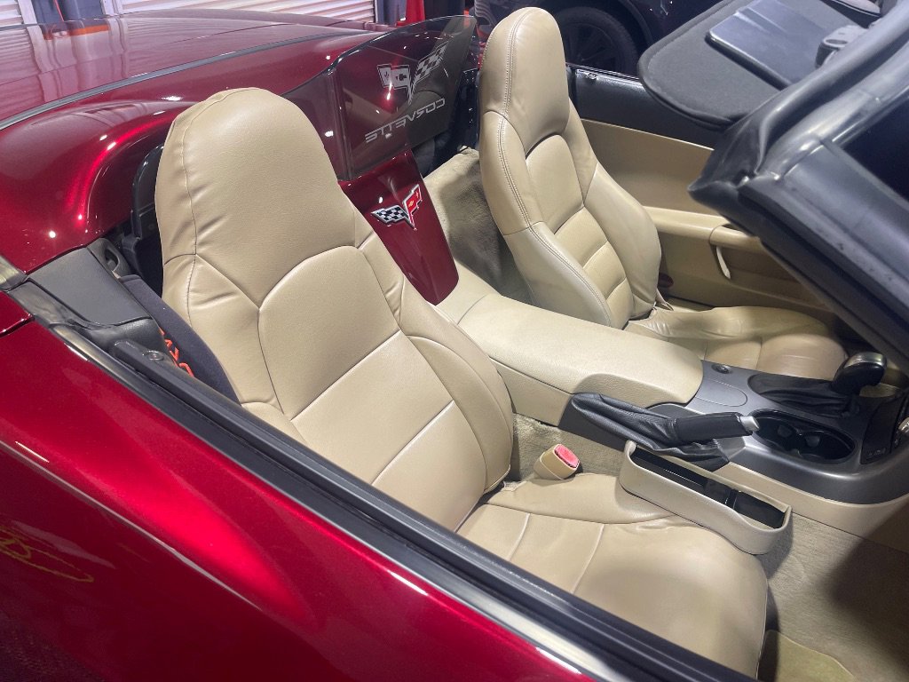 Used 2007 Chevrolet Corvette Convertible w/ Preferred Equipment Group image 21