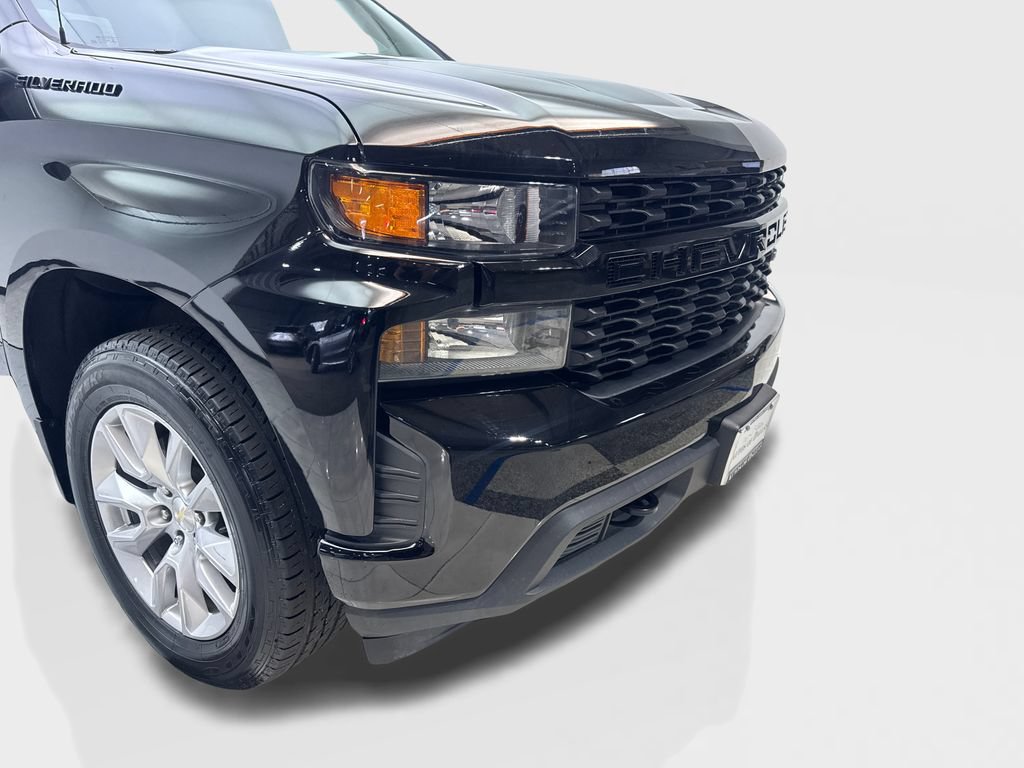 Used 2021 Chevrolet Silverado 1500 Custom w/ LPO, Dark Essentials Package RWD image 17