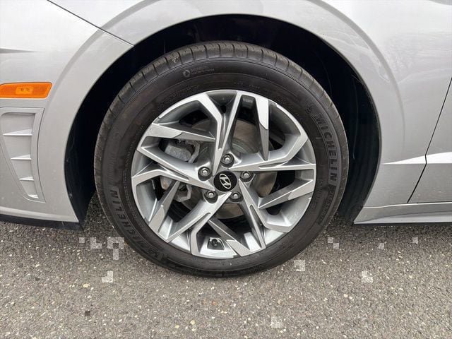 Certified 2023 Hyundai Sonata SEL FWD image 5