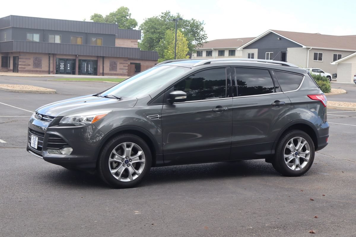 Used 2015 Ford Escape Titanium w/ Equipment Group 301A AWD/4WD image 10
