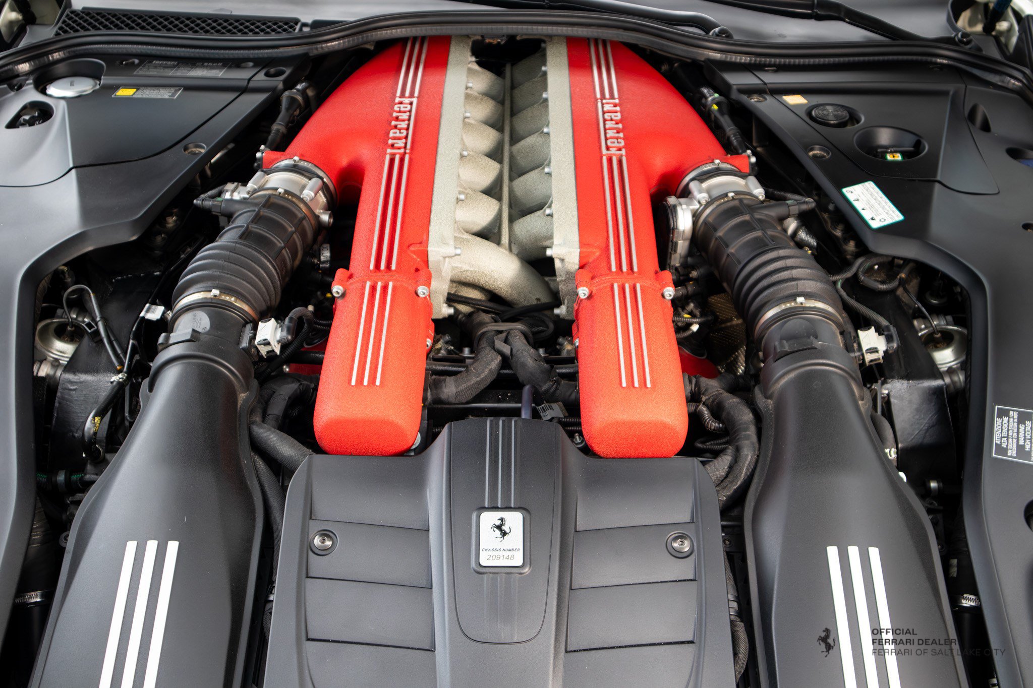 Used 2015 Ferrari F12 Berlinetta RWD image 10