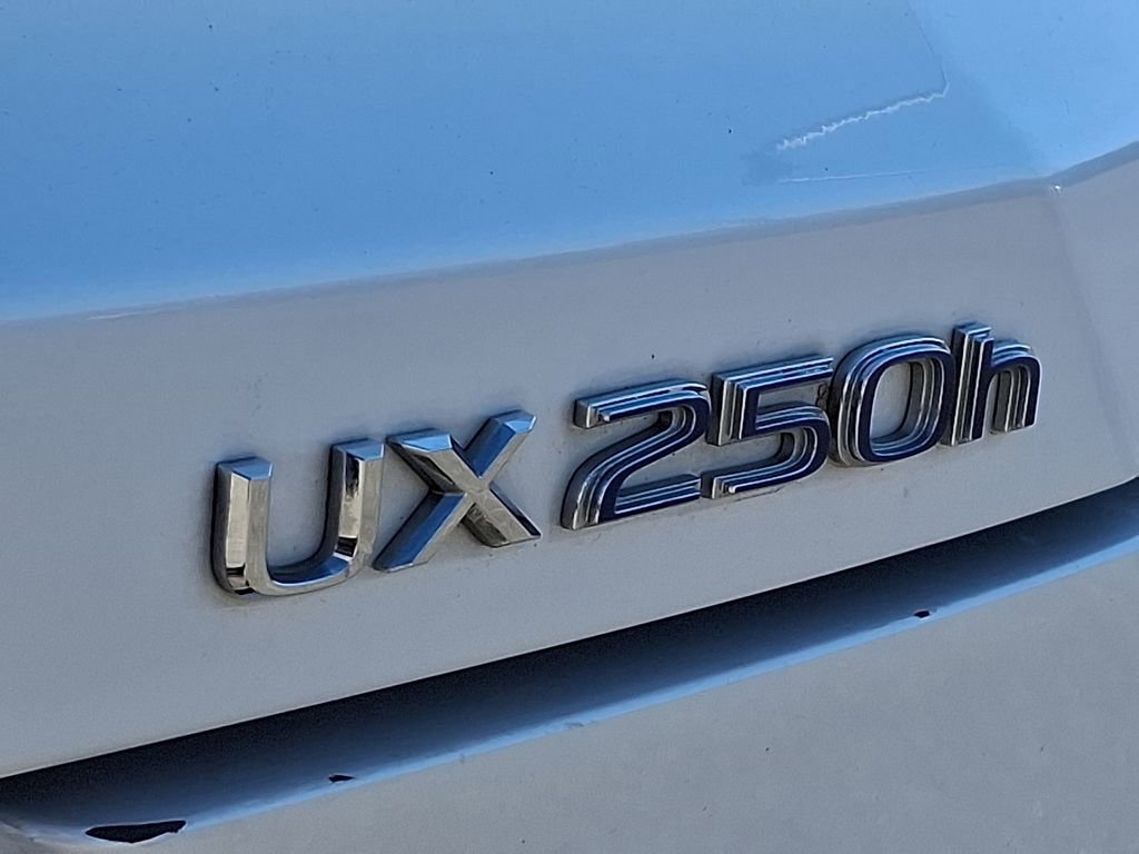 Used 2019 Lexus UX 250h image 30