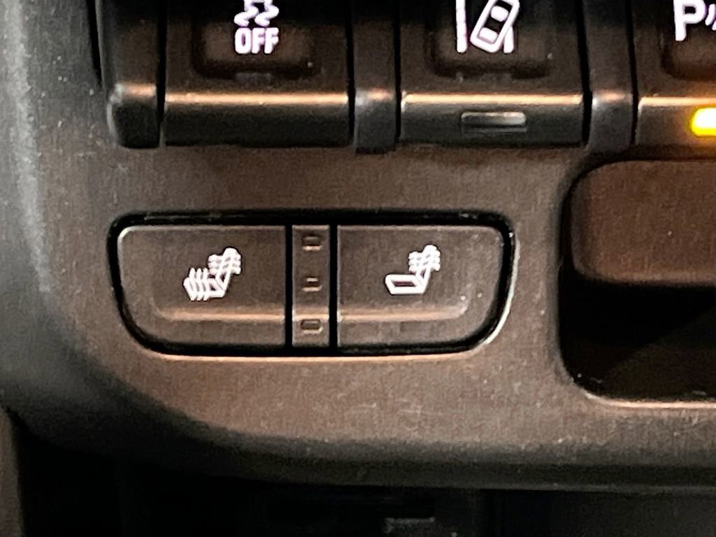 Used 2021 Chevrolet Colorado Z71 w/ Safety Package image 21