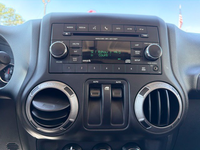 Used 2016 Jeep Wrangler Sport w/ Quick Order Package 24S AWD/4WD image 24
