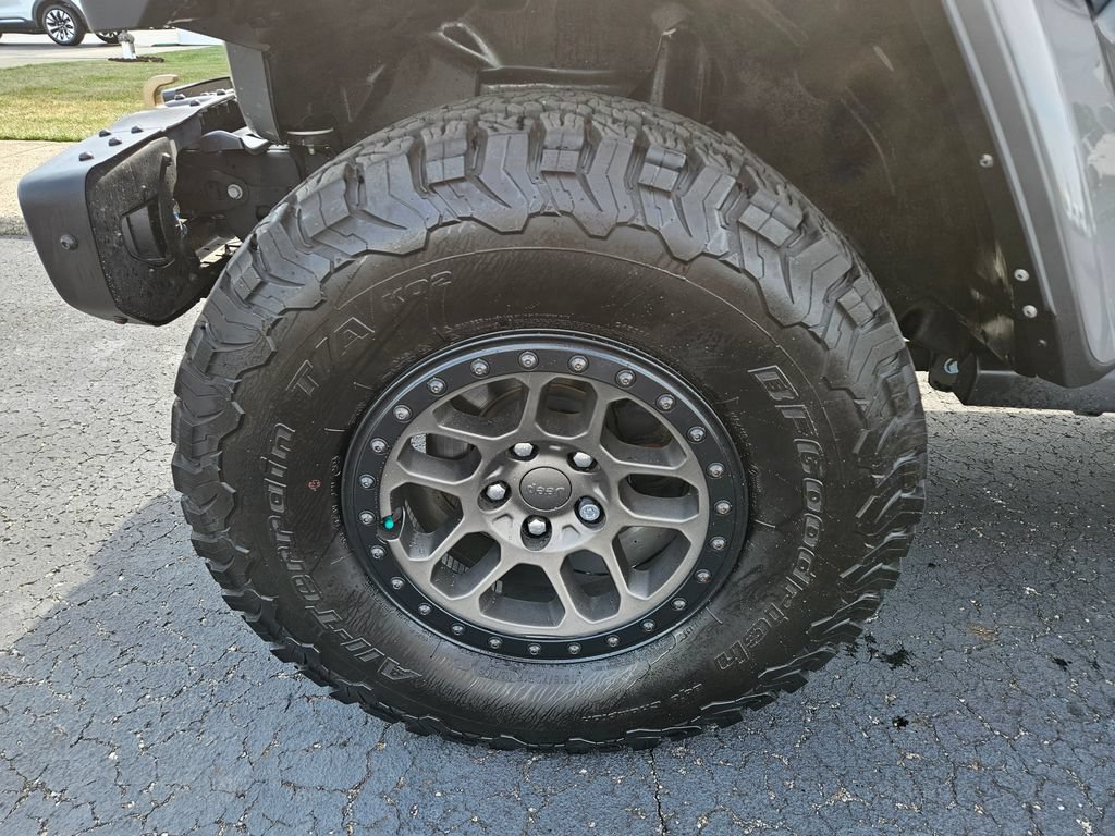 Used 2023 Jeep Wrangler Unlimited Rubicon 392 AWD/4WD image 9