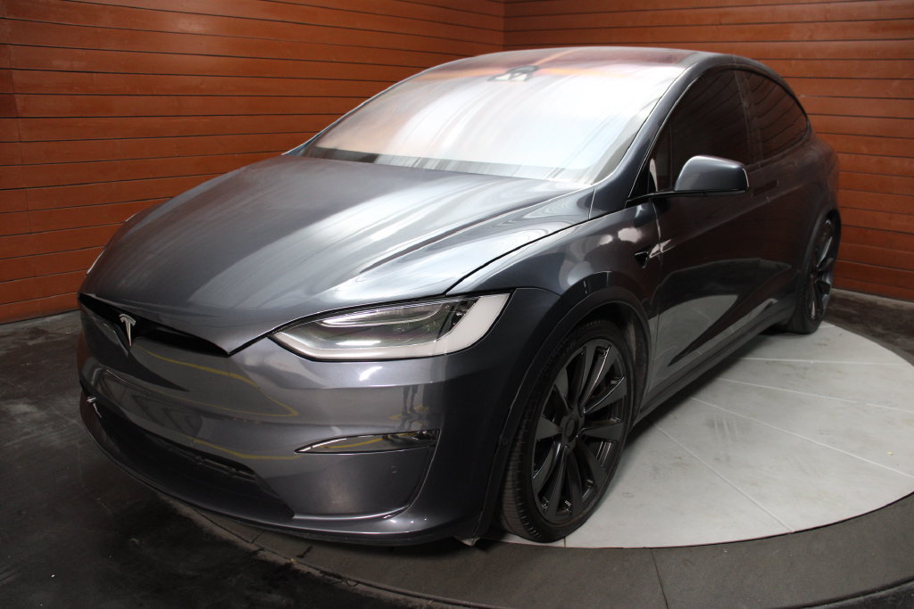 Used 2023 Tesla Model X AWD/4WD image 3
