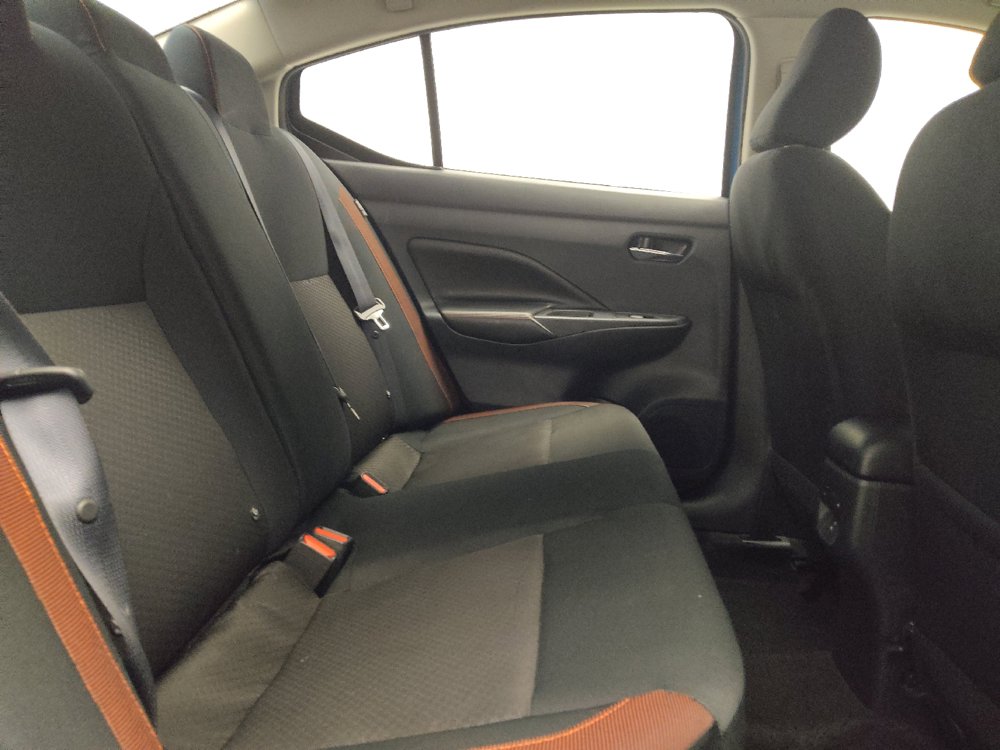 Used 2025 Nissan Versa SR FWD image 19
