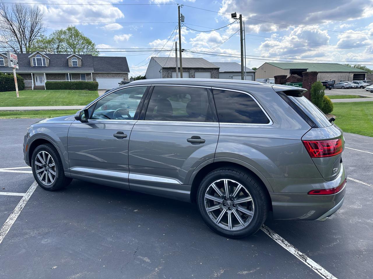 Used 2017 Audi Q7 2.0T Premium Plus w/ Premium Plus Package AWD/4WD image 5