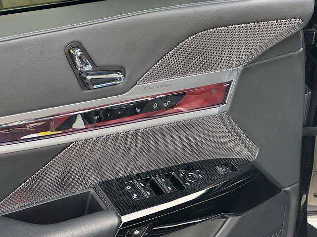Certified 2023 BMW 760i xDrive w/ Executive Package image 16