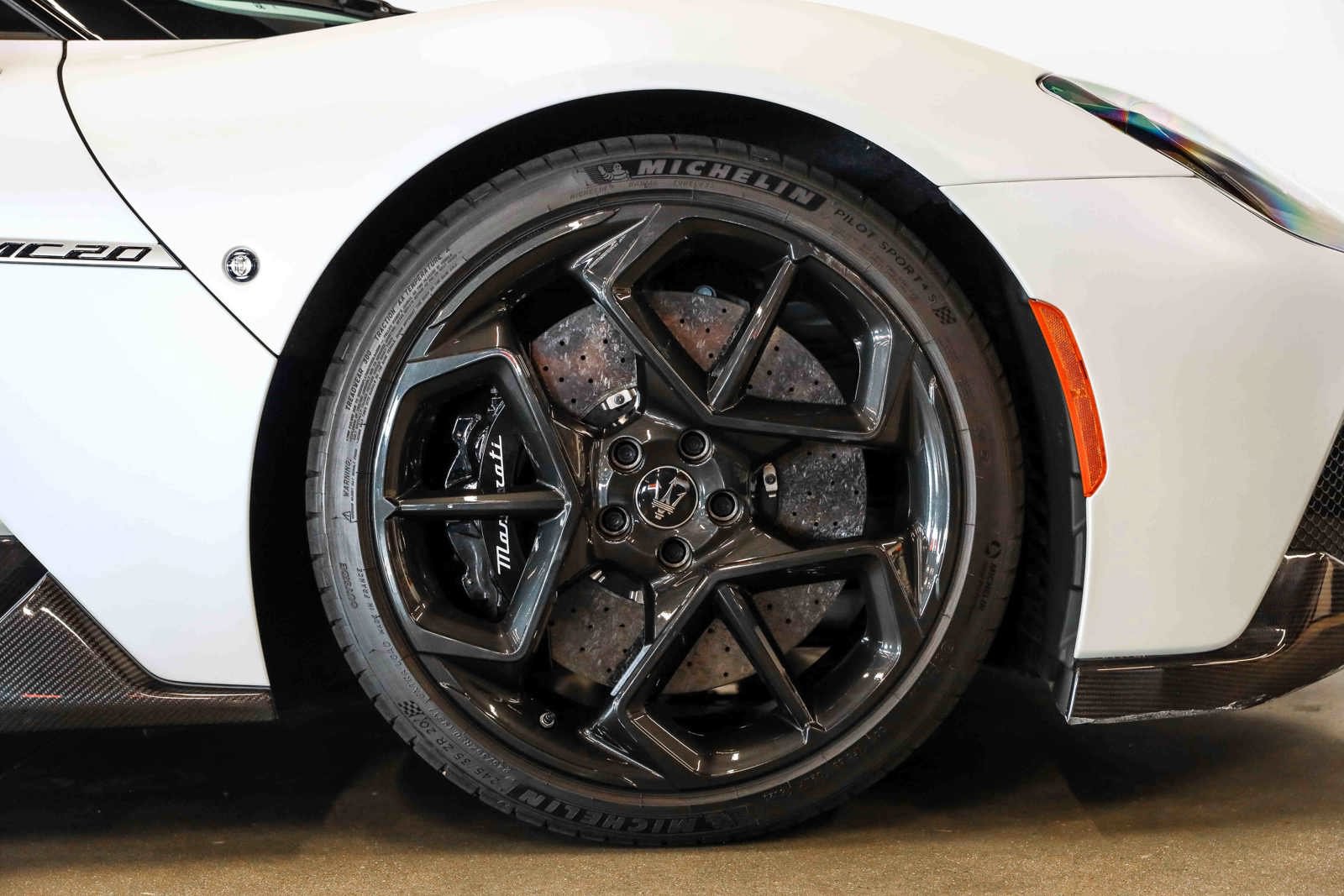 Used 2022 Maserati MC20 Coupe RWD image 19