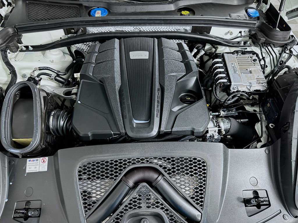 Used 2020 Porsche Macan S image 31