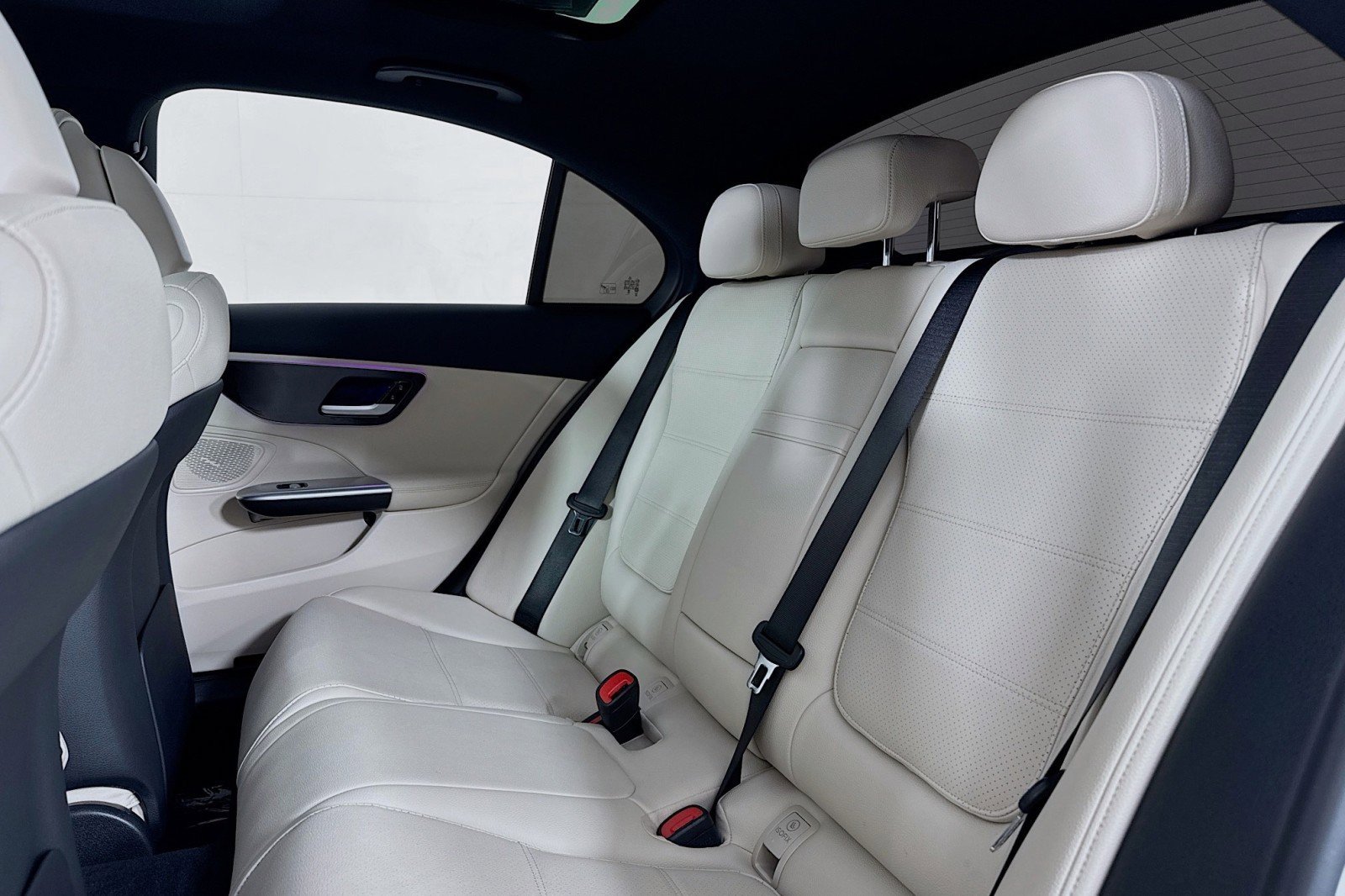 Certified 2024 Mercedes-Benz C 300 Sedan image 9