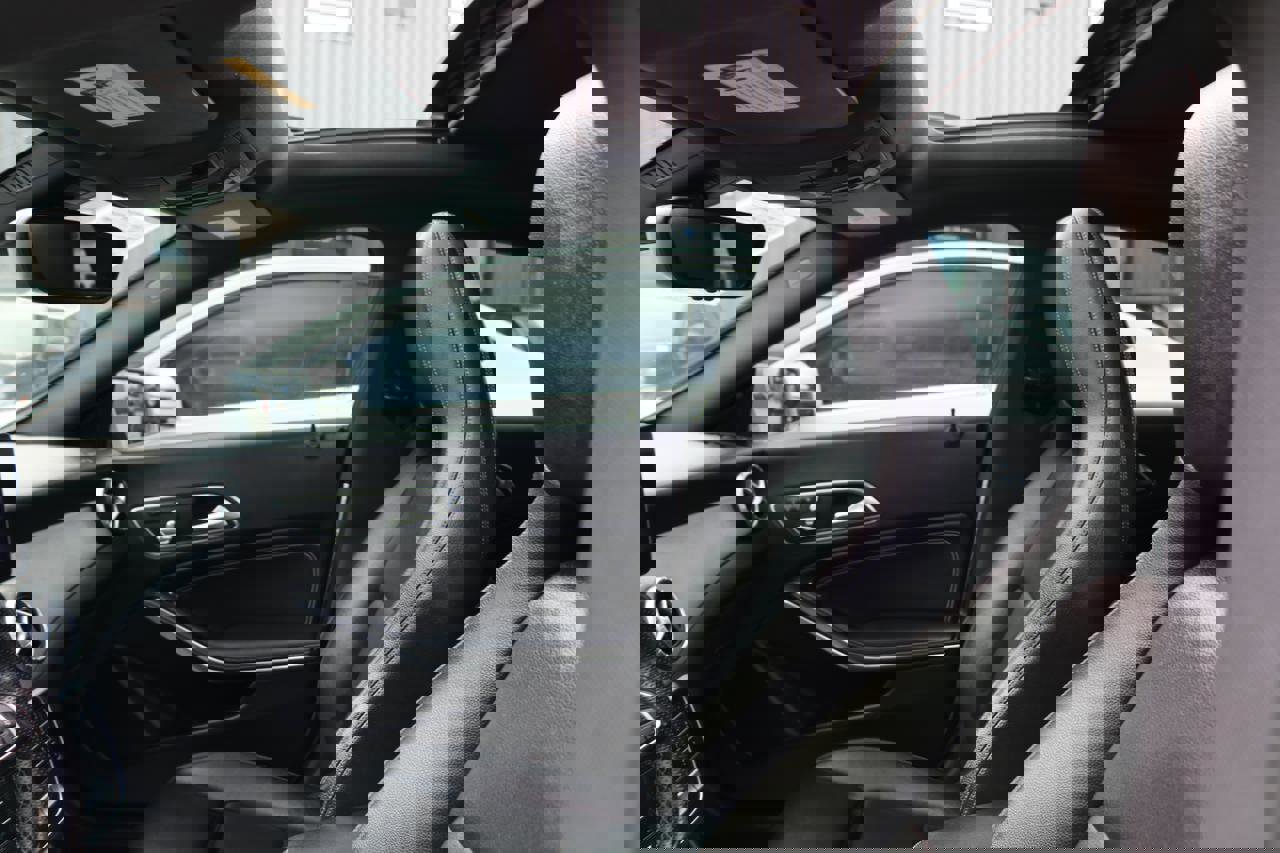 Used 2018 Mercedes-Benz CLA 250 4MATIC image 29