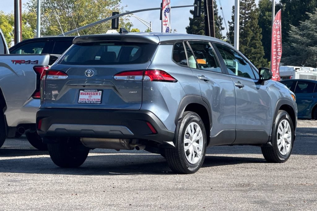 Certified 2024 Toyota Corolla Cross L AWD/4WD image 3