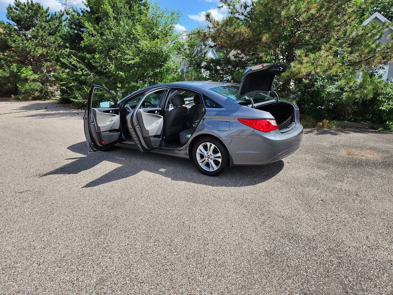 Used 2011 Hyundai Sonata Limited FWD image 5
