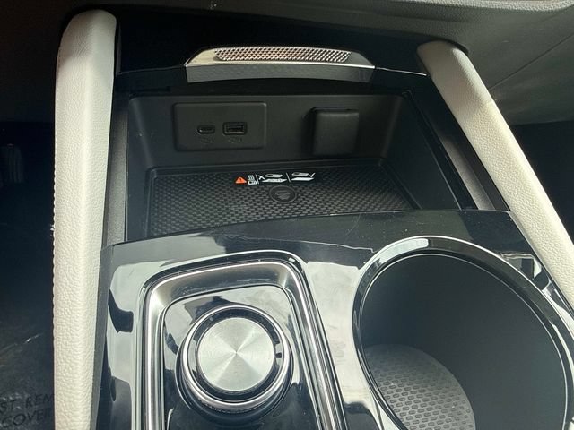 Used 2024 Buick Envision Avenir AWD/4WD image 26