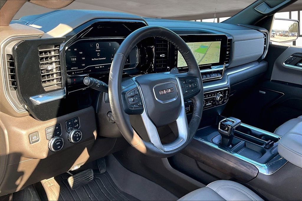 Used 2024 GMC Sierra 1500 SLT w/ SLT Premium Plus Package image 17