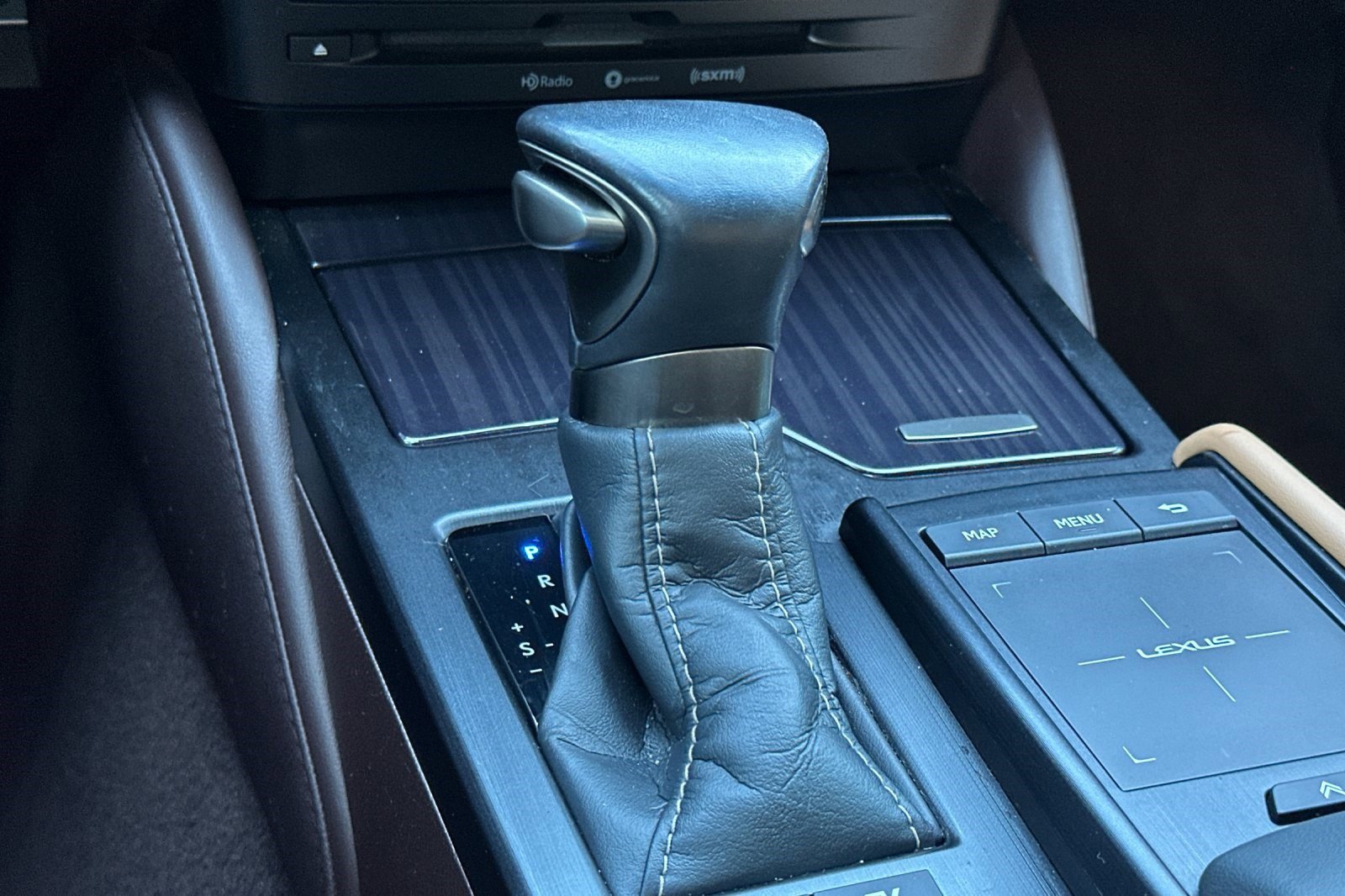 Certified 2021 Lexus ES 300h w/ Accessory Package image 27