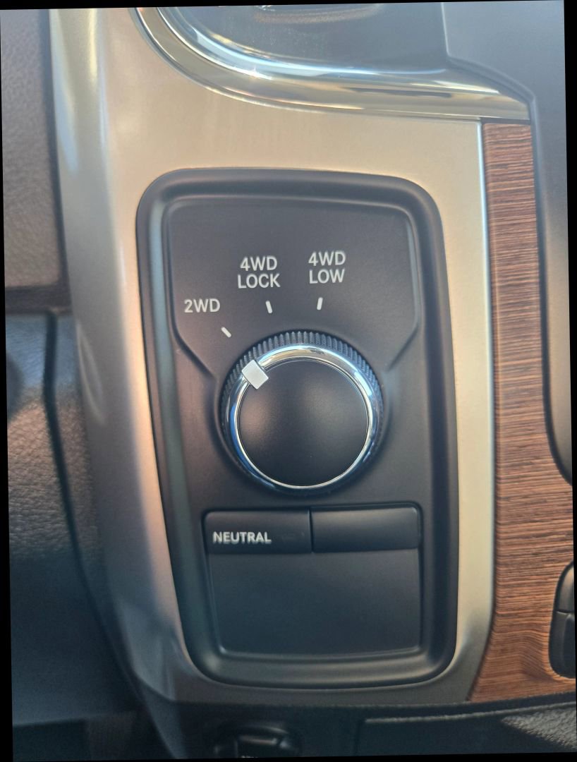 Used 2015 RAM 2500 Laramie image 23