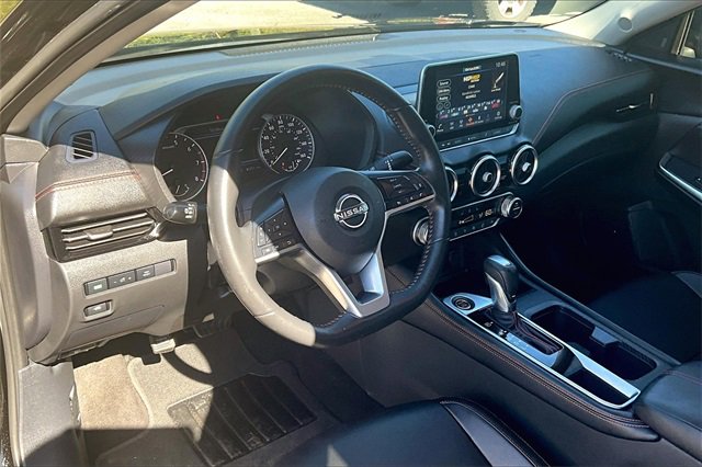 Used 2024 Nissan Sentra SR w/ SR Premium Package image 13