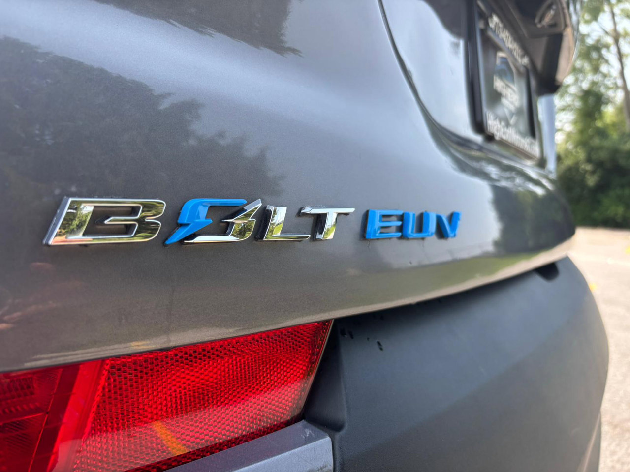 Used 2023 Chevrolet Bolt EUV LT image 34